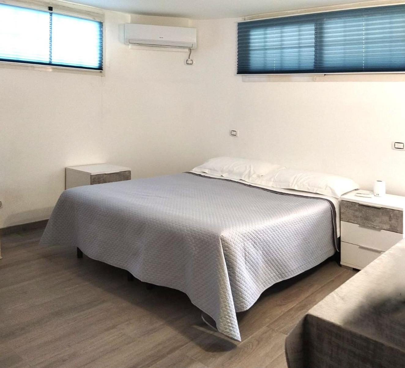 Ferienwohnung Terrazza Con Vista Nettuno Exterior foto